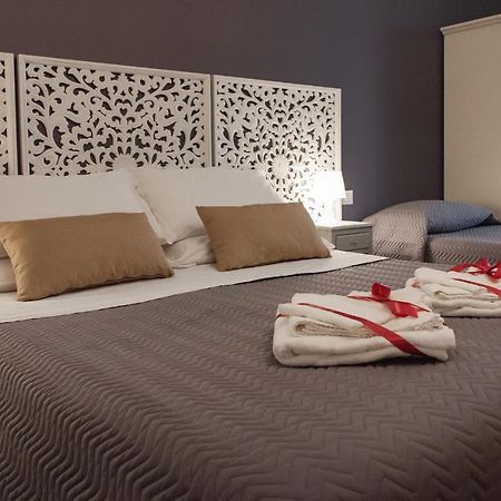 Real Giardinetto A Toledo Hotel Naples Exterior photo